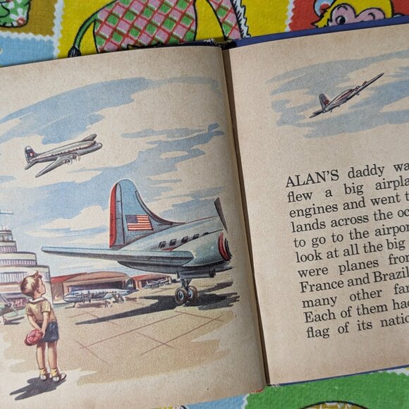 The Flying Sunbeam | Vintage Children's Airplane Book - Picture 4 of 11